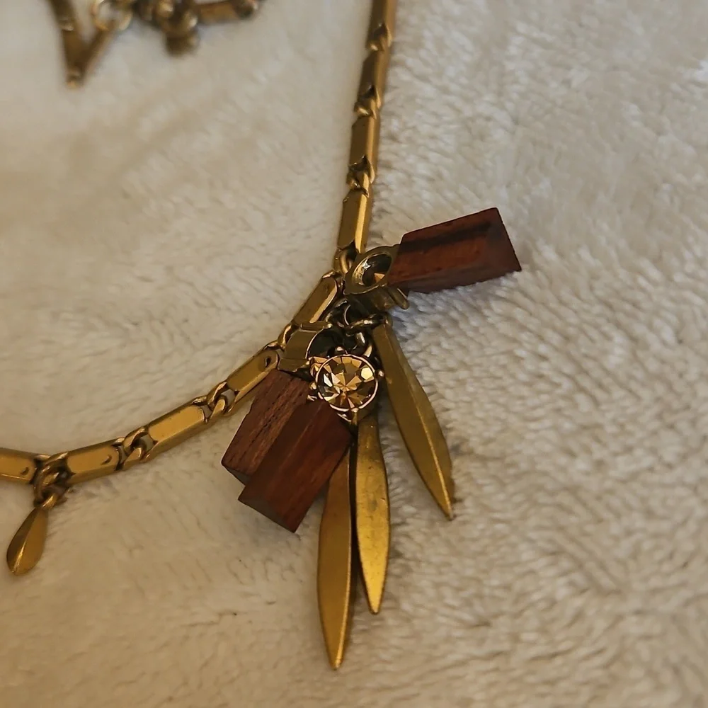 Vtg J. CREW Spike Wood Beaded Station Box Chain Sweater Necklace